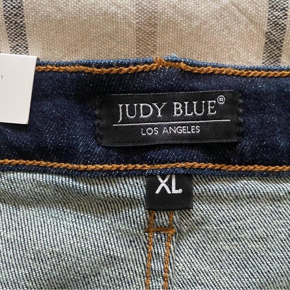 Judy Blue Palm Bay Exposed Button Fly High Rise Denim Shorts XL - Picture 13 of 16